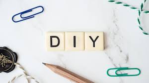 DIY Les Avantages des Tuiles Murales ABS de Click’n Tile par Rapport aux Tuiles Céramique | Découvrez les avantages des céramique murales en ABS de Click’n Tile par rapport aux tuiles standards : installation facile en 2 heures, coût réduit, recyclabilité