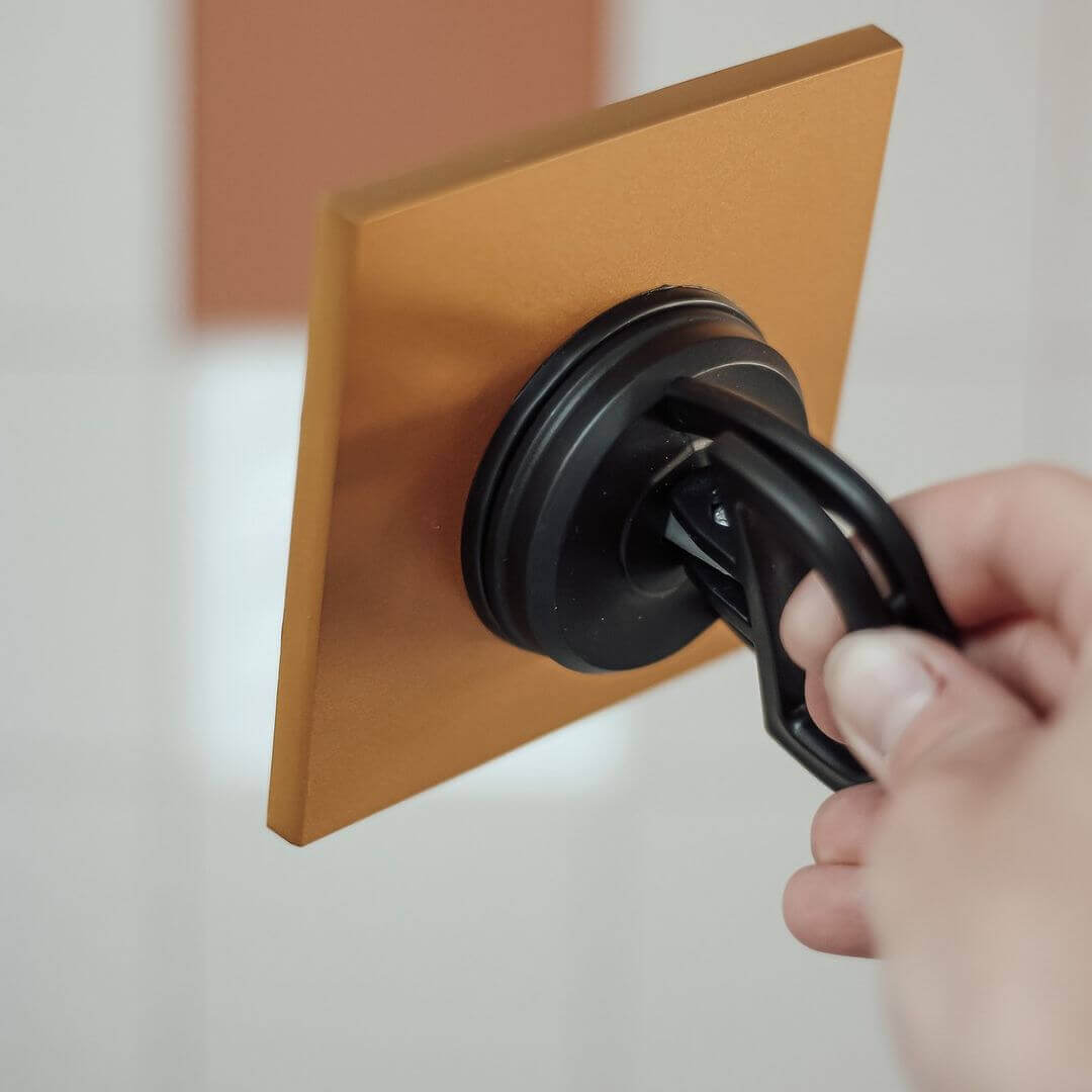 Carre_pompe_succion_incroyable.jpg Click Deco Tile Backsplash