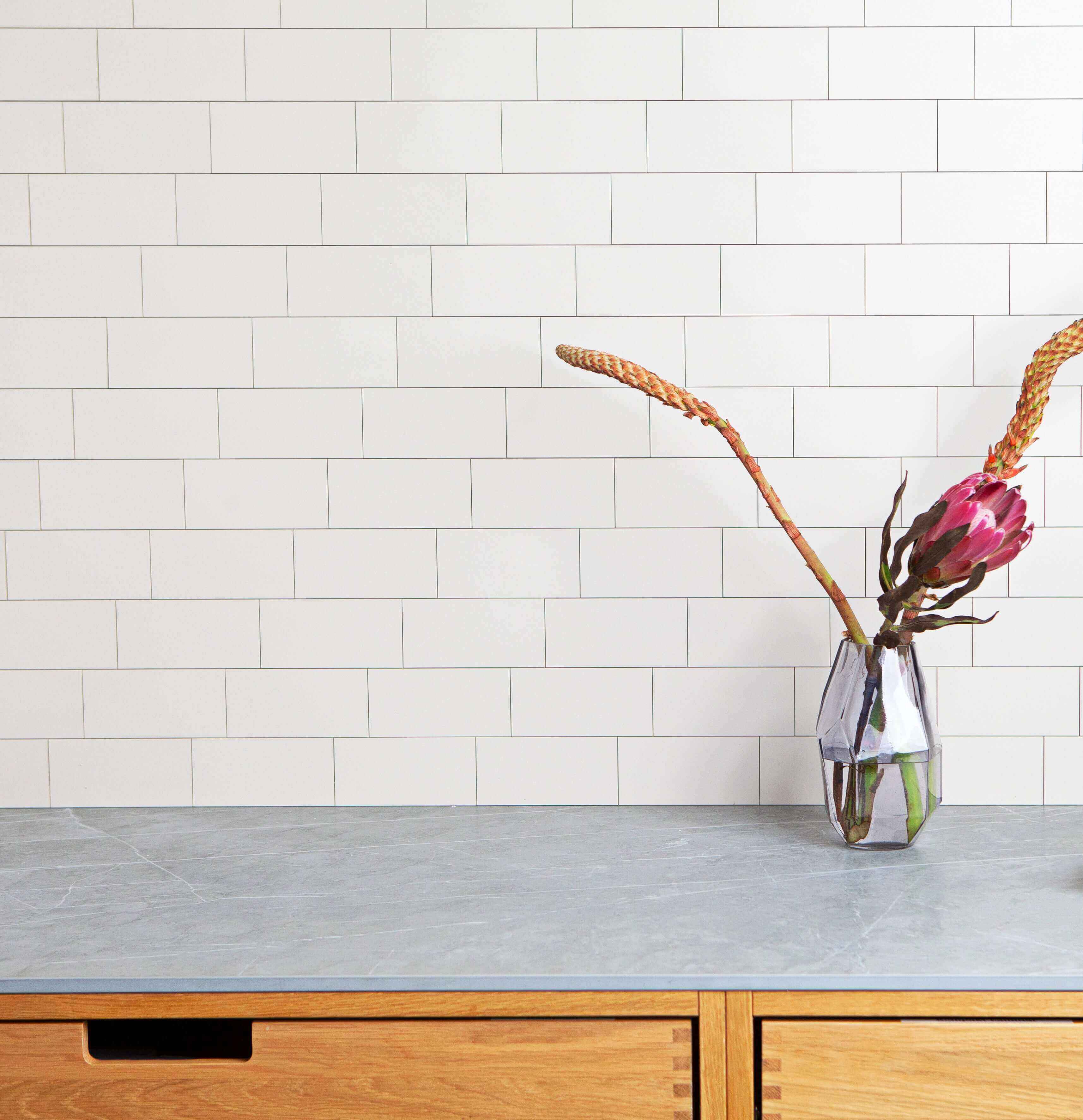 Or | Faciles à poser, interchangeable, pour vos rénovations DIY, cuisine, dosseret, salle de bain et applications murales. Achetez tendance - Click'n tile au Canada.