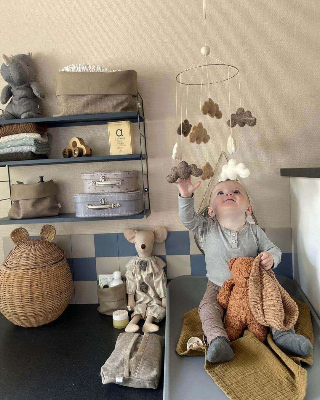 Gris Léger | Faciles à poser, interchangeable, pour vos rénovations DIY, cuisine, dosseret, salle de bain et applications murales. Achetez tendance - Click'n tile au Canada.
